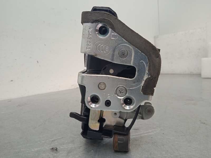 Recambio de cerradura puerta trasera derecha para lexus ct 200h referencia OEM IAM  1110314 4 PINS