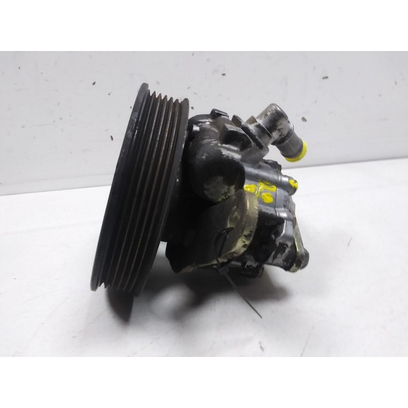 Recambio de bomba direccion para nissan cabstar 01.04 referencia OEM IAM   