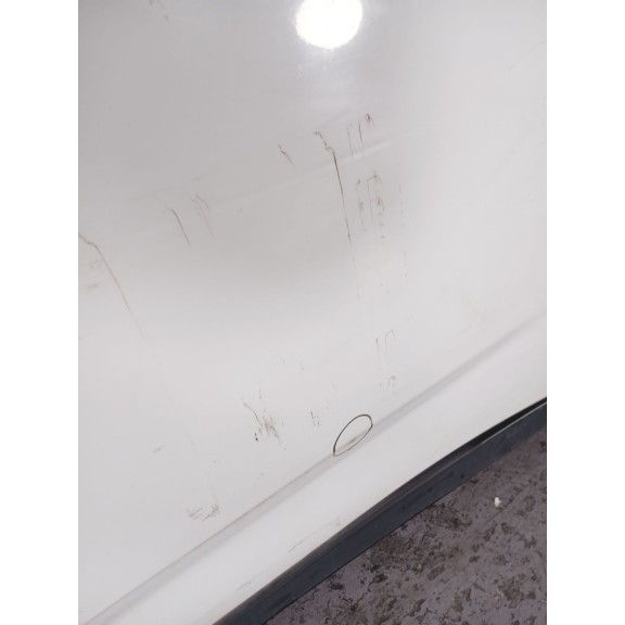 Recambio de puerta trasera izquierda para chevrolet orlando 1.8 cat referencia OEM IAM   