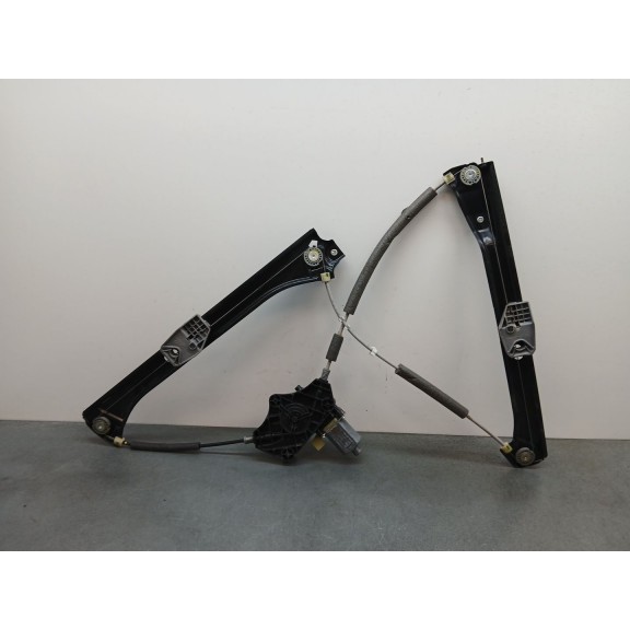 Recambio de elevalunas delantero izquierdo para skoda superb (3v3) 2.0 tdi referencia OEM IAM 5q0959801b 2 pines 