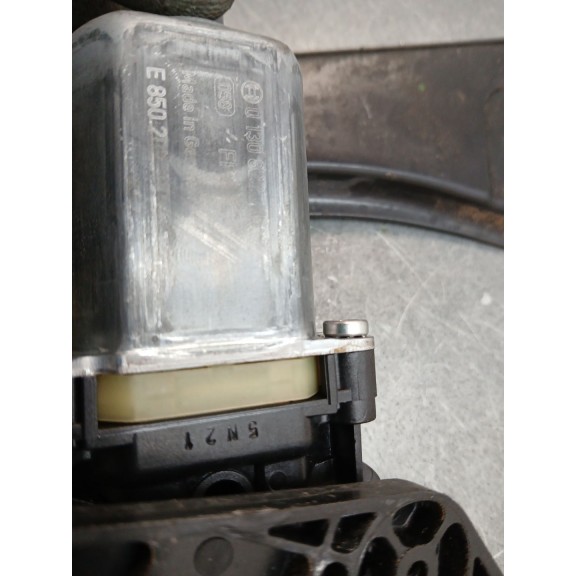 Recambio de elevalunas delantero derecho para skoda superb (3v3) 2.0 tdi referencia OEM IAM 5q0959802b 2 pines 