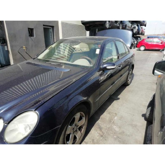 mercedes-benz clase e (w211) berlina del año 2002