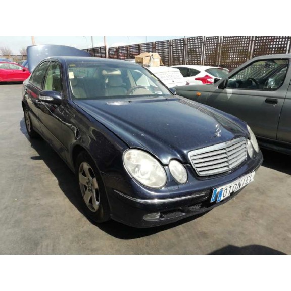 mercedes-benz clase e (w211) berlina del año 2002