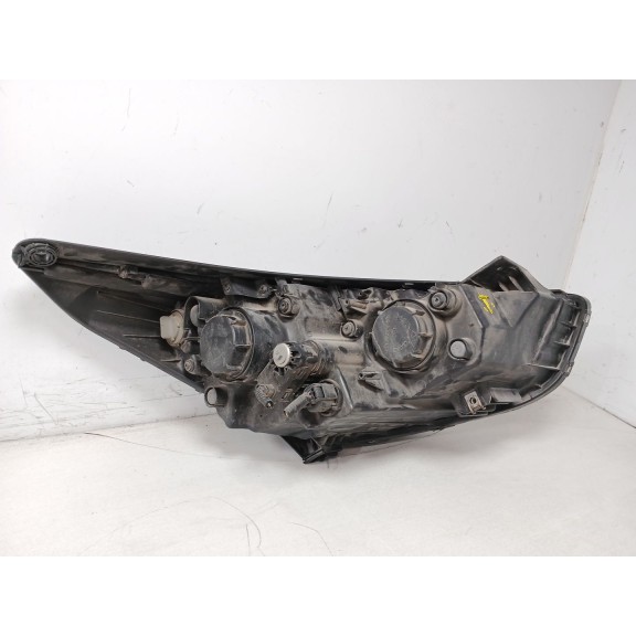 Recambio de faro izquierdo para hyundai ix35 van crdi referencia OEM IAM 1SERIE 921012y 
