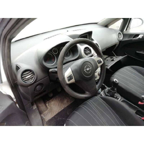 opel corsa d del año 2008