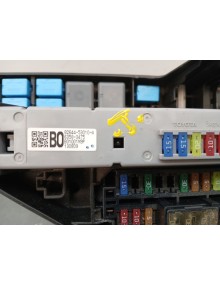 Recambio de caja reles / fusibles para lexus is iii (_e3_) 300h (ave30_) referencia OEM IAM 8264453010a   2