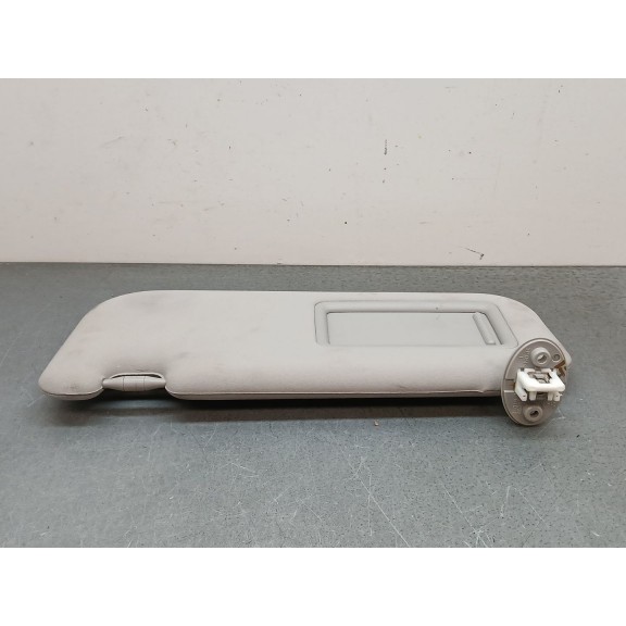 Recambio de parasol derecho para lexus is iii (_e3_) 300h (ave30_) referencia OEM IAM tw23281010  