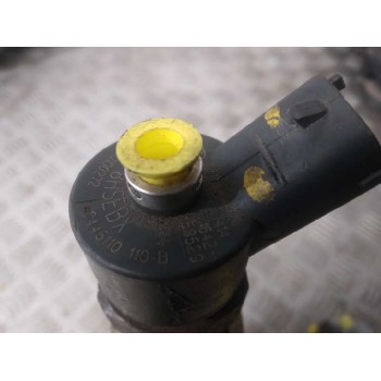 Recambio de inyector para renault trafic caja cerrada (ab 4.01) 1.9 diesel referencia OEM IAM 0445110110  