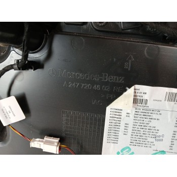 Recambio de guarnecido puerta delantera derecha para mercedes-benz gla (h247) gla 200 d (247.712) referencia OEM IAM A2477204602