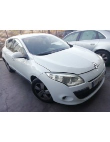 renault megane iii berlina 5 p del año 2009