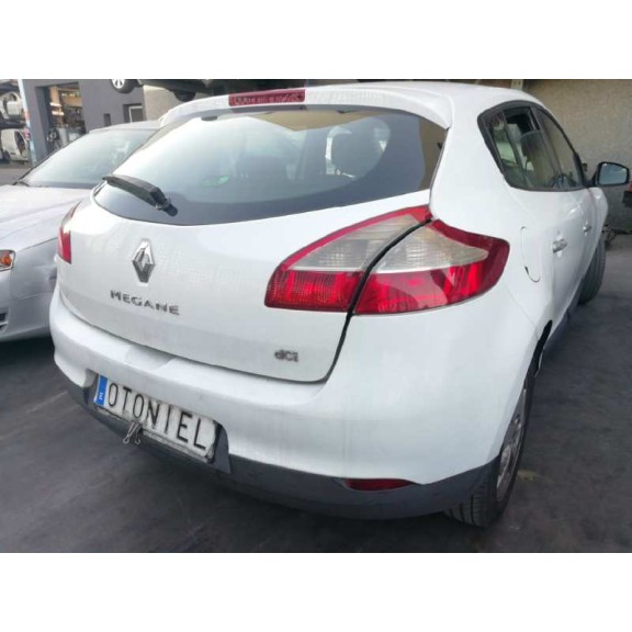 renault megane iii berlina 5 p del año 2009