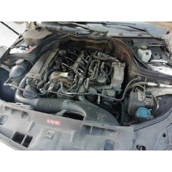 mercedes-benz clase c (w204) berlina del año 2009