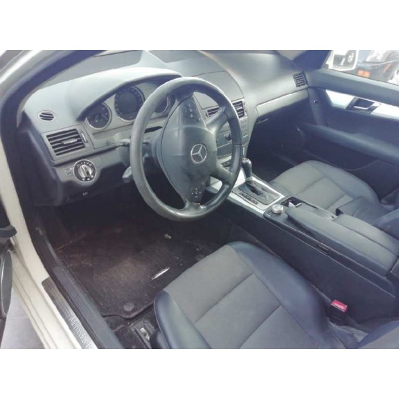 mercedes-benz clase c (w204) berlina del año 2009