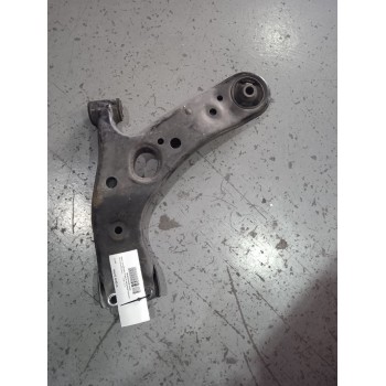 Recambio de brazo suspension inferior delantero derecho para toyota auris active referencia OEM IAM 4806902130  