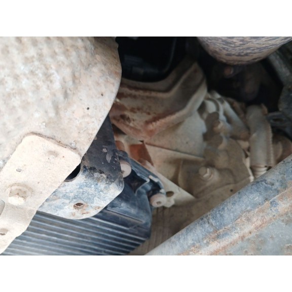 Recambio de caja cambios para land rover discovery 4.4 v8 cat referencia OEM IAM 4x4automatica 81.000km 