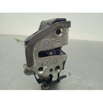 Recambio de cerradura puerta trasera izquierda para lexus ct 200h referencia OEM IAM  1110305 4 PINS