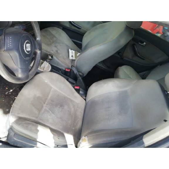 seat ibiza (6l1) del año 2003