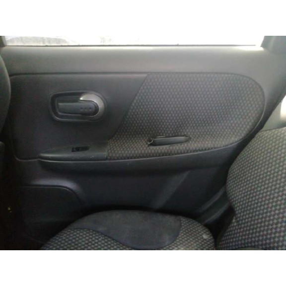 nissan note (e11e) del año 2006