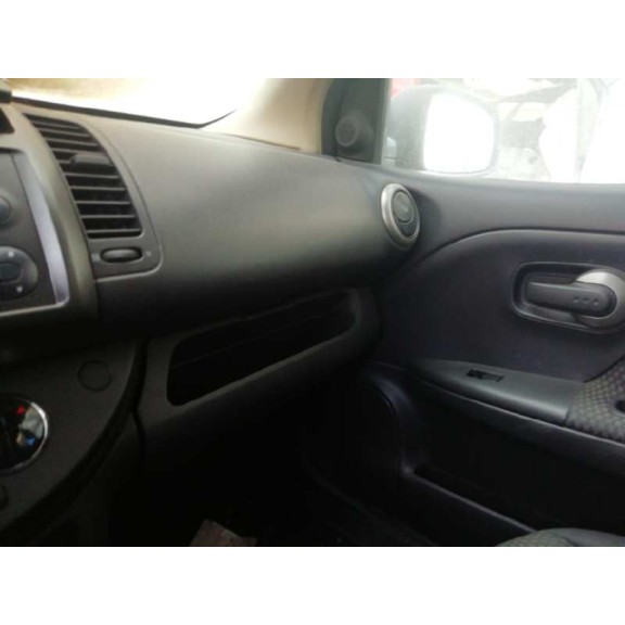 nissan note (e11e) del año 2006