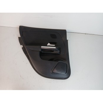 Recambio de guarnecido puerta trasera izquierda para mercedes-benz gla (h247) gla 200 d (247.712) referencia OEM IAM A2477303301