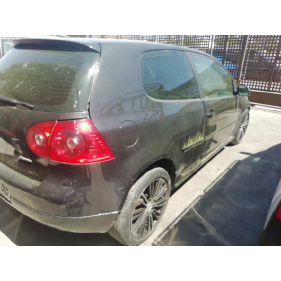 volkswagen golf v berlina (1k1) del año 2004