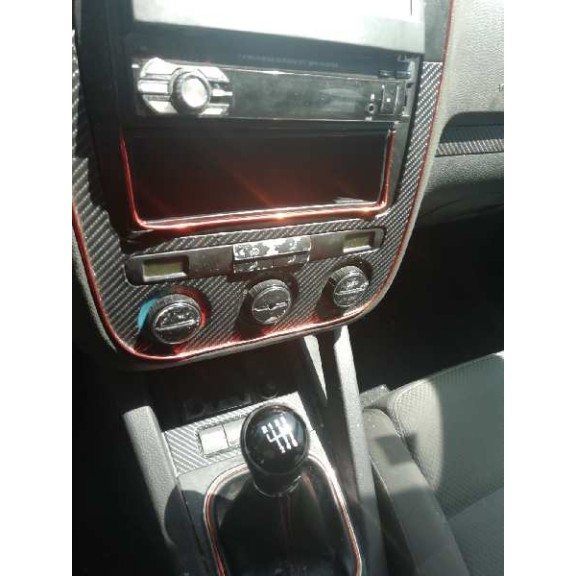 volkswagen golf v berlina (1k1) del año 2004