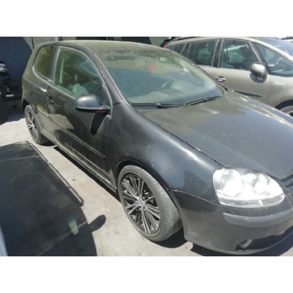 volkswagen golf v berlina (1k1) del año 2004