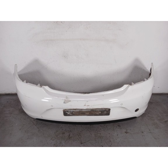 Recambio de paragolpes trasero para opel insignia berlina expression referencia OEM IAM  PINTURA MAL 5 PUERTAS