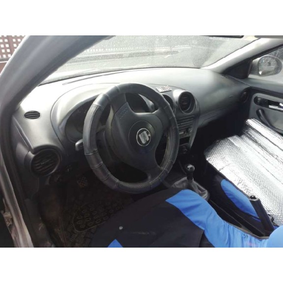 seat ibiza (6l1) del año 2004