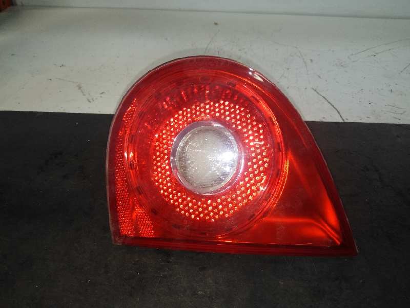 Recambio de piloto trasero derecho interior para volkswagen golf v berlina (1k1) 1.9 tdi referencia OEM IAM 1K6945094E  