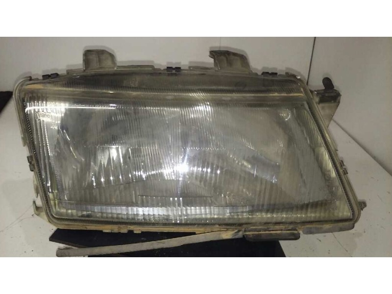 Recambio de faro derecho para saab 900 berlina 2.0 referencia OEM IAM   