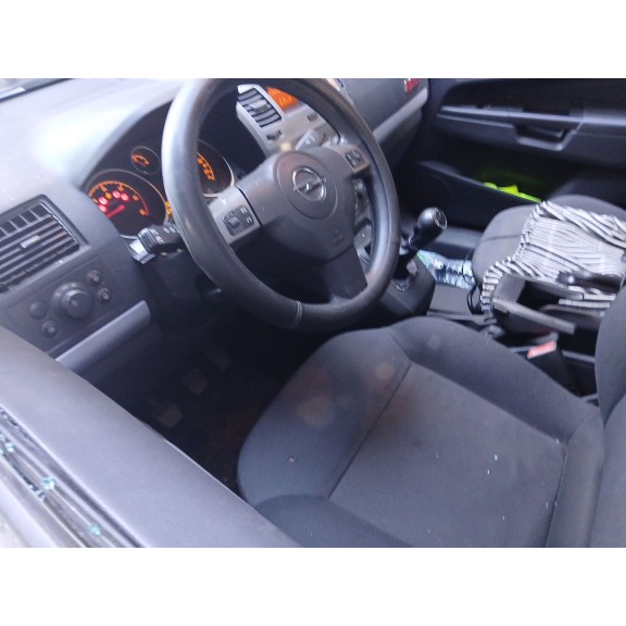 opel zafira b del año 2005