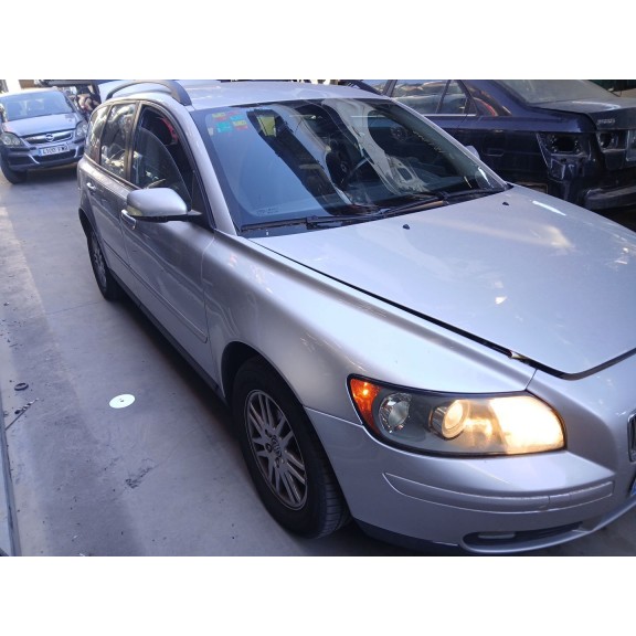 volvo v50 (545) del año 2005