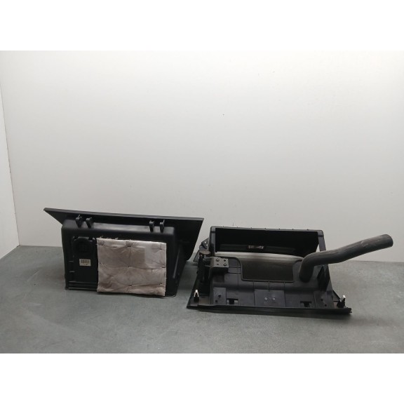 Recambio de guantera para hyundai ix35 classic 2wd referencia OEM IAM 845412y000  