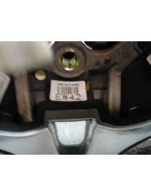 Recambio de volante para kia optima business referencia OEM IAM 56110d4420 desgastado  2