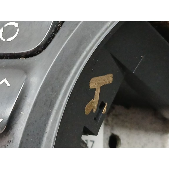 Recambio de volante para kia optima business referencia OEM IAM 56110d4420 desgastado 