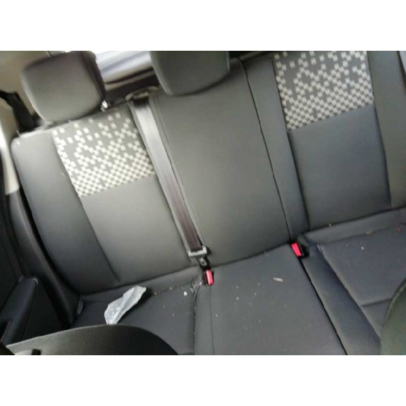 renault megane iii berlina 5 p del año 2013