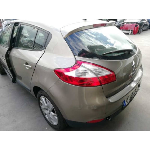 renault megane iii berlina 5 p del año 2013