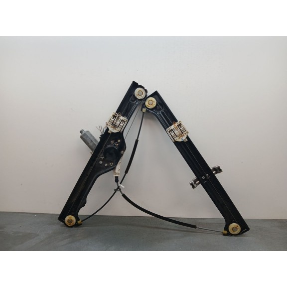 Recambio de elevalunas delantero derecho para bmw x5 (e70) xdrive30d referencia OEM IAM 6967262 5 cables 