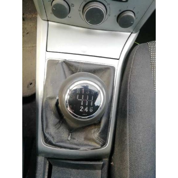 opel astra gtc del año 2006