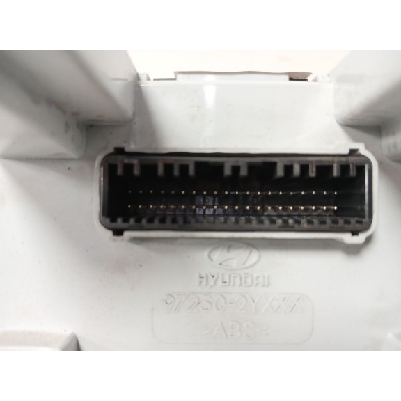 Recambio de mando climatizador para hyundai ix35 classic 2wd referencia OEM IAM   