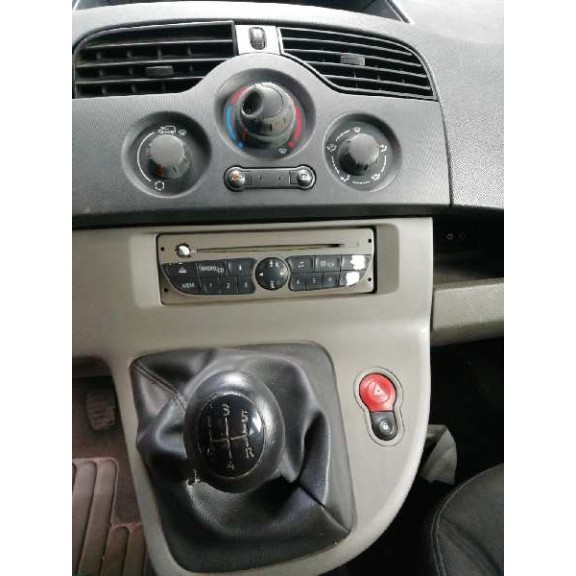 renault kangoo del año 2010