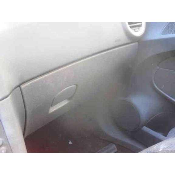 opel corsa d del año 2014