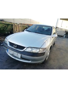 opel vectra b berlina del año 1998