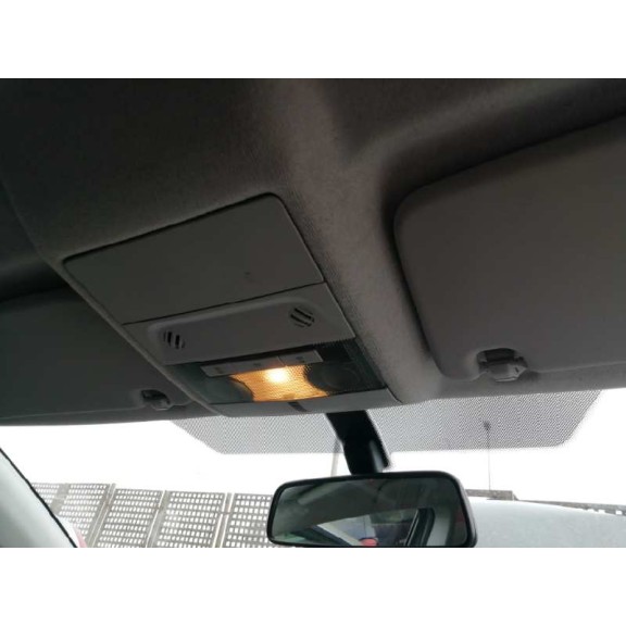 opel corsa e del año 2015