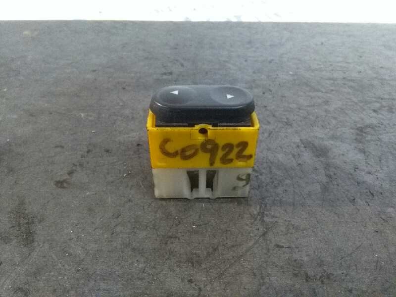 Recambio de mando elevalunas delantero derecho para fiat punto berlina (176) referencia OEM IAM   