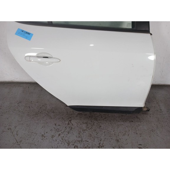 Recambio de puerta trasera derecha para renault megane iii berlina 5 p expression referencia OEM IAM   