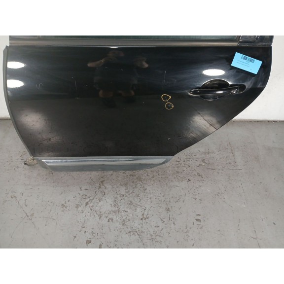 Recambio de puerta trasera izquierda para renault scenic iii bose edition referencia OEM IAM   