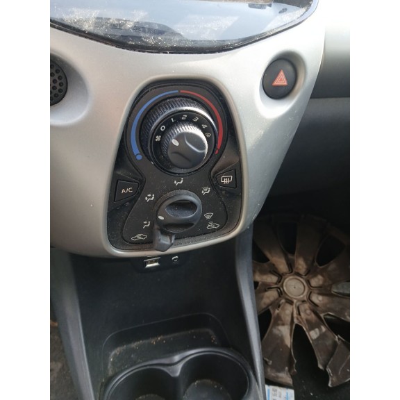 Recambio de mando calefaccion / aire acondicionado para peugeot 108 1.2 referencia OEM IAM   