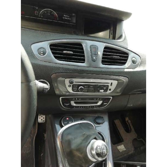 renault scenic iii del año 2013